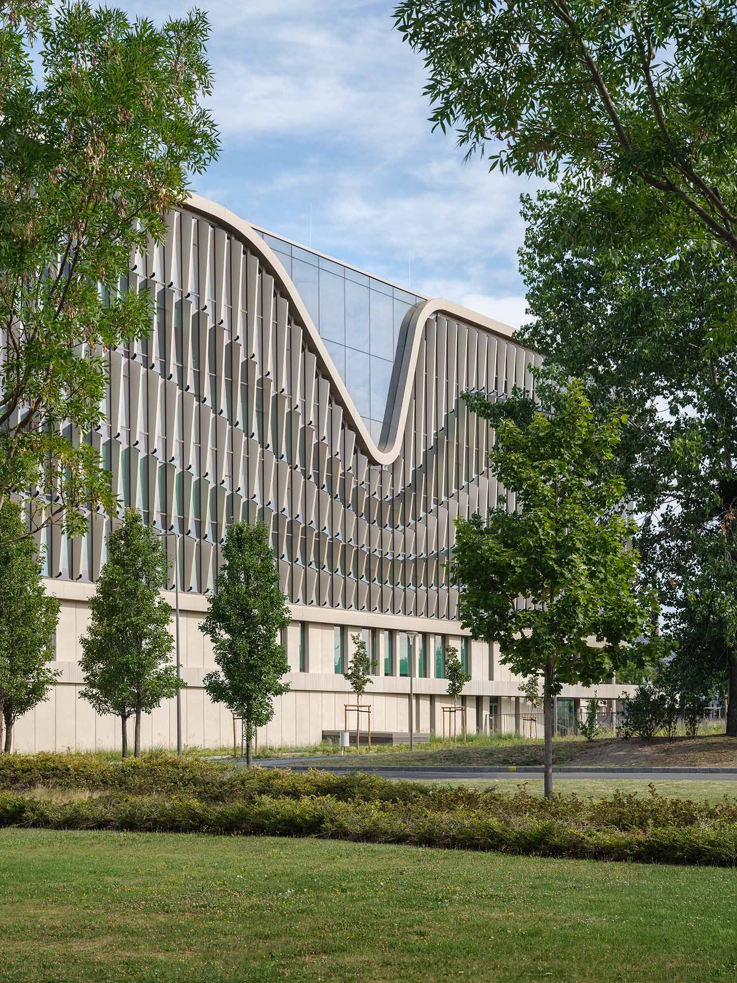 Richter Gedeon Headquarters, Zoboki Design & Architecture