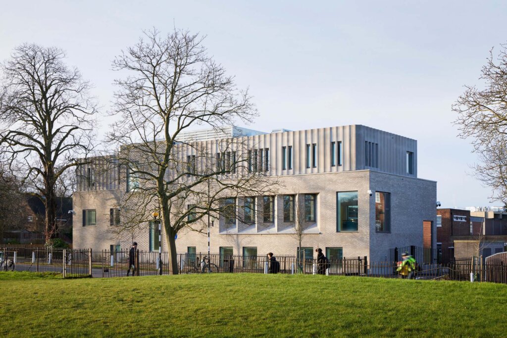 External photo showing the Dulwich College's Raymond Chandler Library from Alma-nac Architecture, an award-winning sustainable BIM design. The photo was taken by Jack Hobhouse photographer.