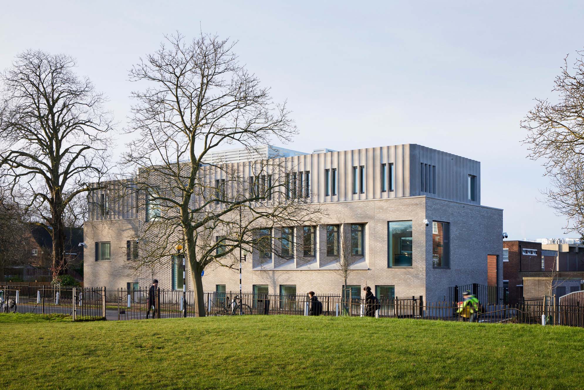 External photo showing the Dulwich College's Raymond Chandler Library from Alma-nac Architecture, an award-winning sustainable BIM design. The photo was taken by Jack Hobhouse photographer.