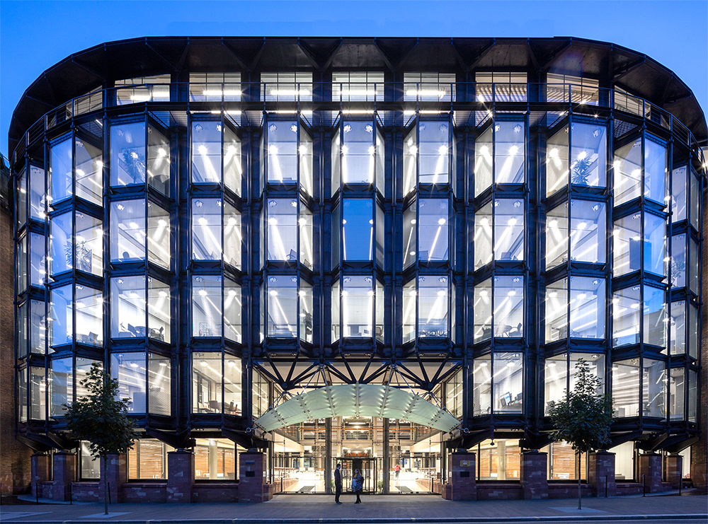 Bracken House refurbished by John Robertson Architects for Financial Times