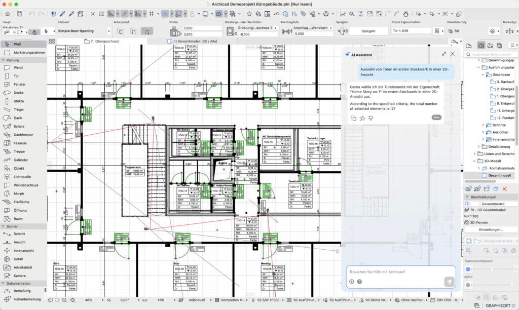 Screenshot einer Software für architektonische Entwürfe, die einen detaillierten Grundriss mit beschrifteten Räumen, Türen und Treppen anzeigt. Auf der rechten Seite des Bildschirms ist ein Chat-Fenster mit deutschem Text zur Türauswahl geöffnet.